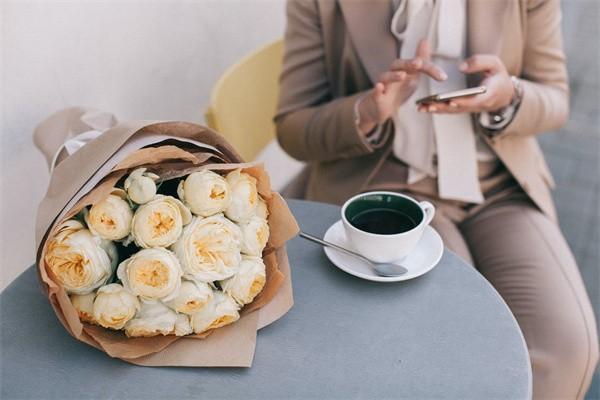 深蓝保百万医疗怎么样？怎么选？