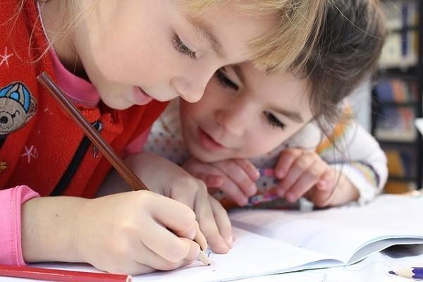幼儿意外险报销比例是多少？报销要注意什么？