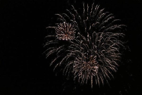 重疾险交满20年退保包括哪些流程，能退多少