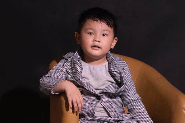 香港买保险怎么买，需要什么资料