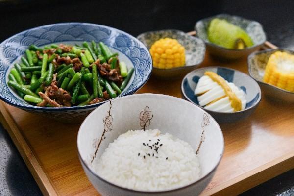 买医疗保险要怎么买呢，香港入境怎么买医疗保险