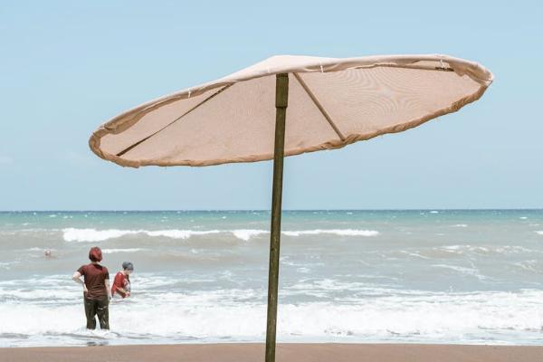 买了两年的保险退保能退多少钱 买了两年的保险退保能退多少钱