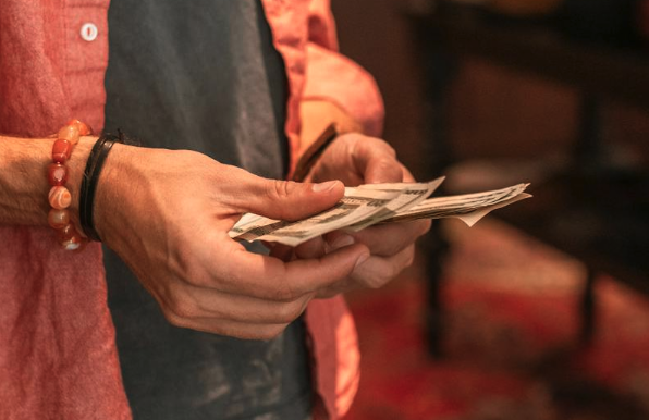 意外险包括哪些范围,理赔多少？理赔的流程是怎样的？